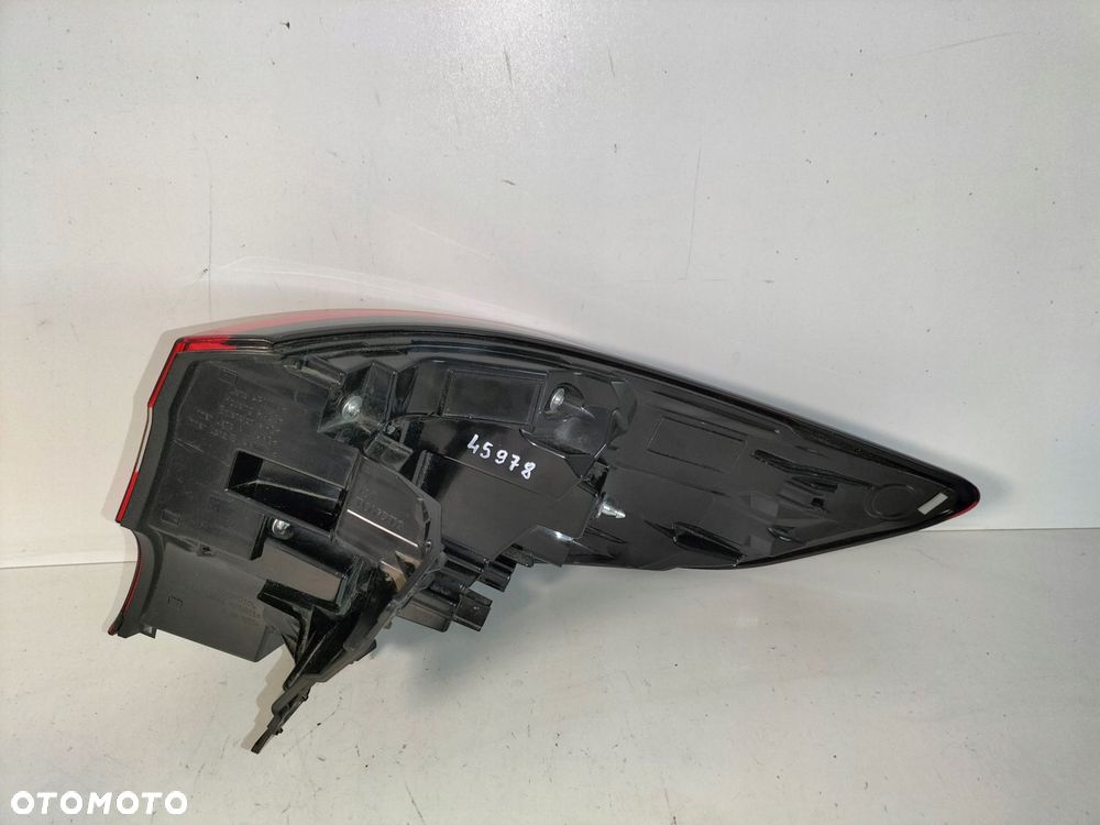 lampa tylna tył lewa toyota corolla e21 lift 22- - 4