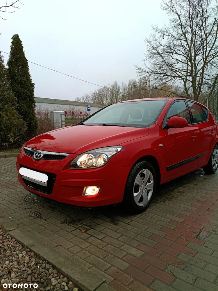 Hyundai i30 1.6 Comfort - 11