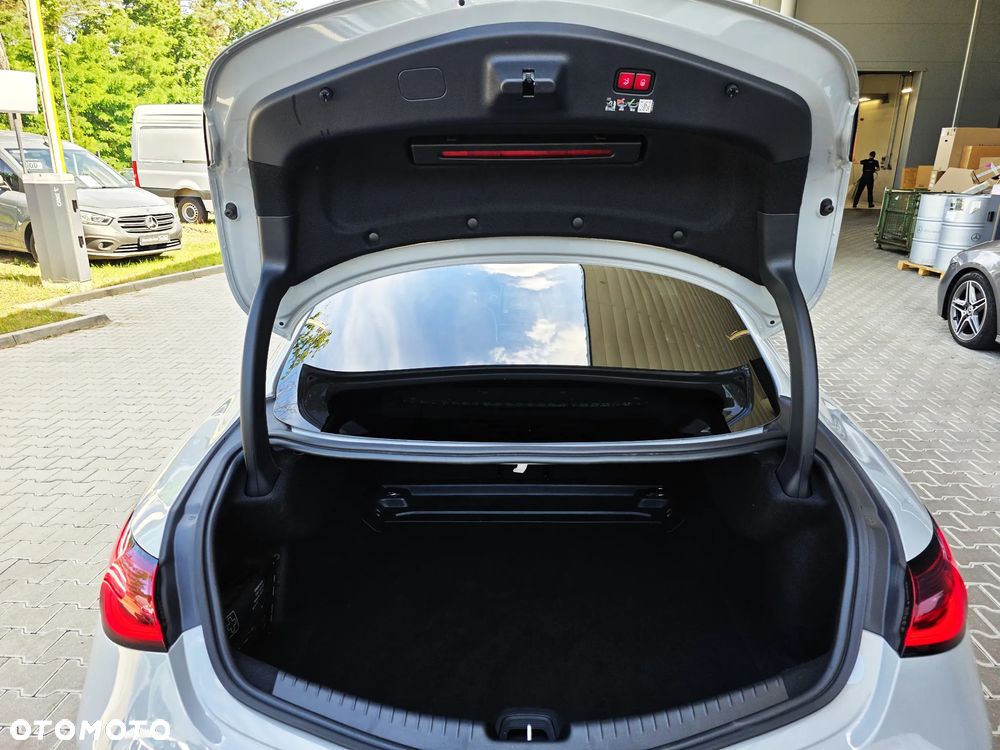 Mercedes-Benz CLE 300 mHEV 4-Matic AMG Line - 14