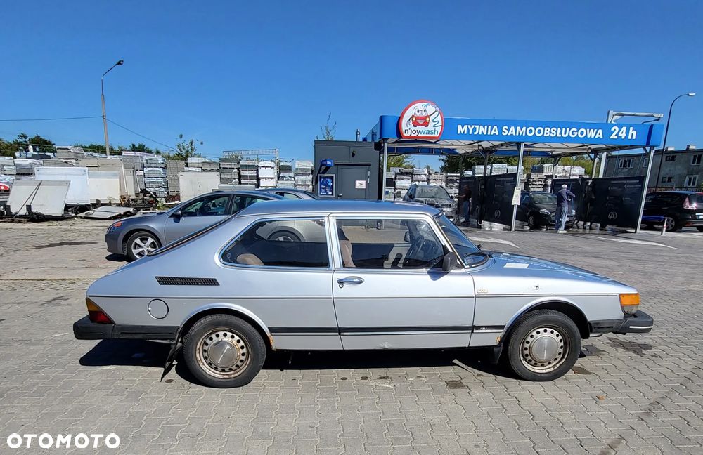 Saab 900 - 9