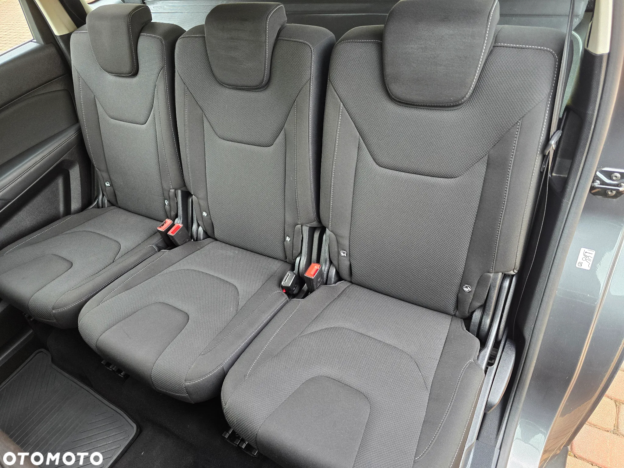 Ford S-Max 2.0 TDCi Titanium PowerShift - 15