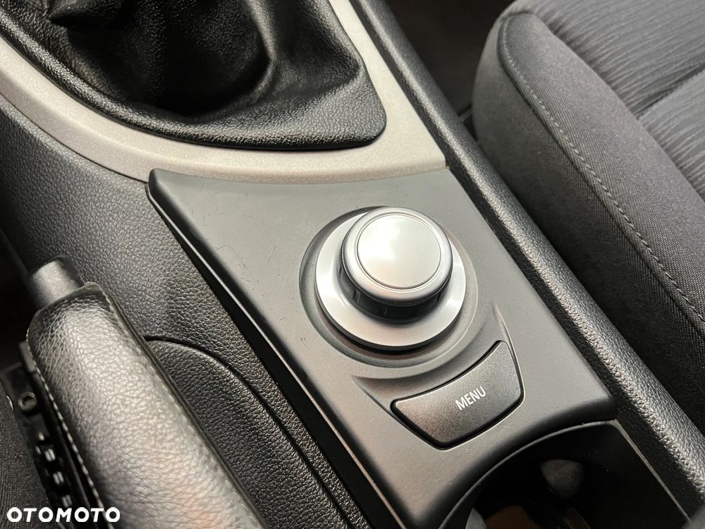 BMW Seria 1 118d DPF Edition Lifestyle - 32