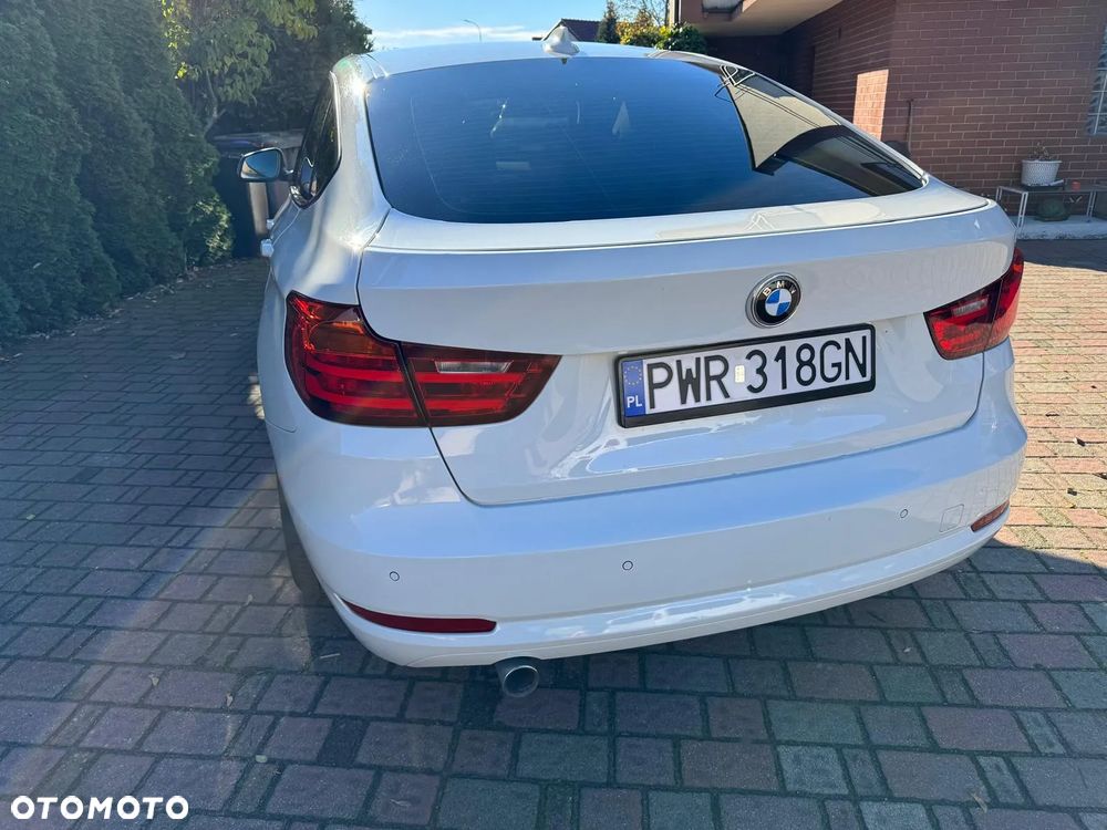 BMW Seria 3 318d DPF - 13
