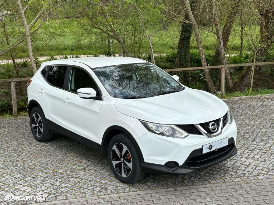 Nissan Qashqai 1.5 dCi Tekna Premium 17 - 13