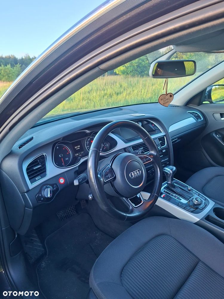 Audi A4 Avant 2.0 TDI clean diesel Multitronic - 11