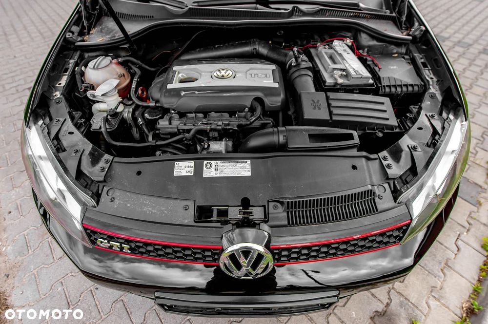 Volkswagen Golf 2.0 GTI DSG adidas - 19