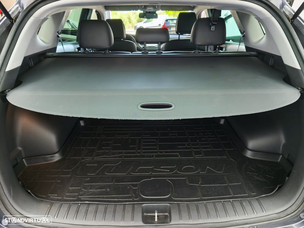 Hyundai Tucson 1.7 CRDi Executive - 24