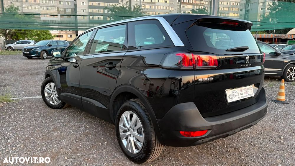 Peugeot 5008 - 36