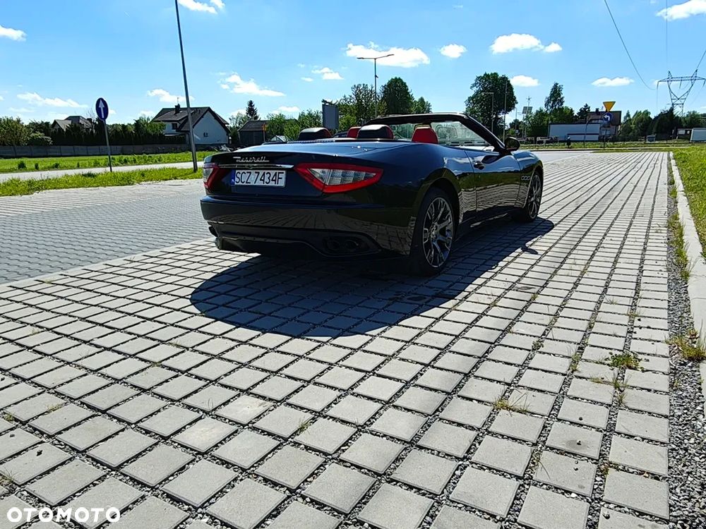 Maserati GranCabrio Sport - 30