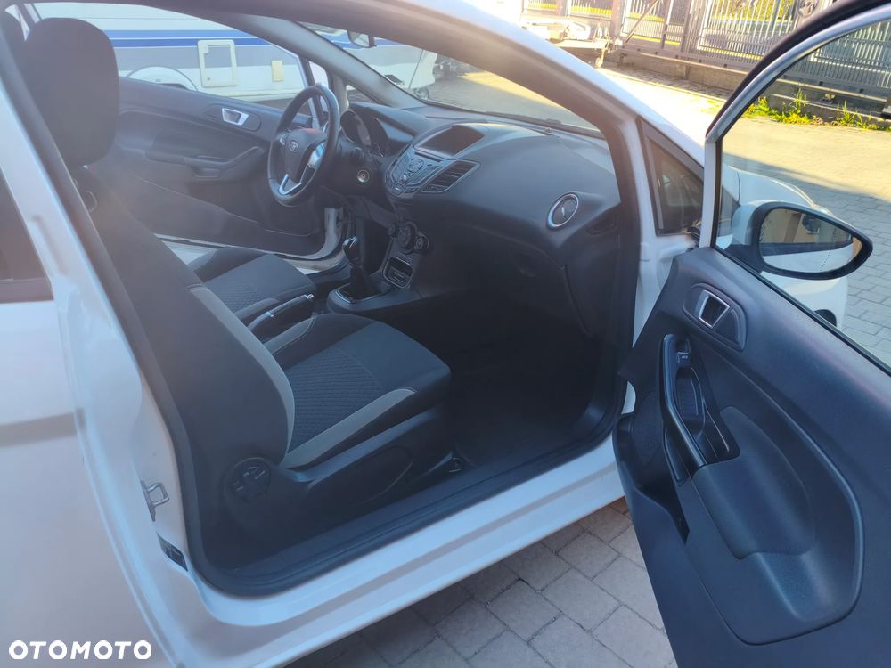 Ford Fiesta 1.0 Celebration - 31