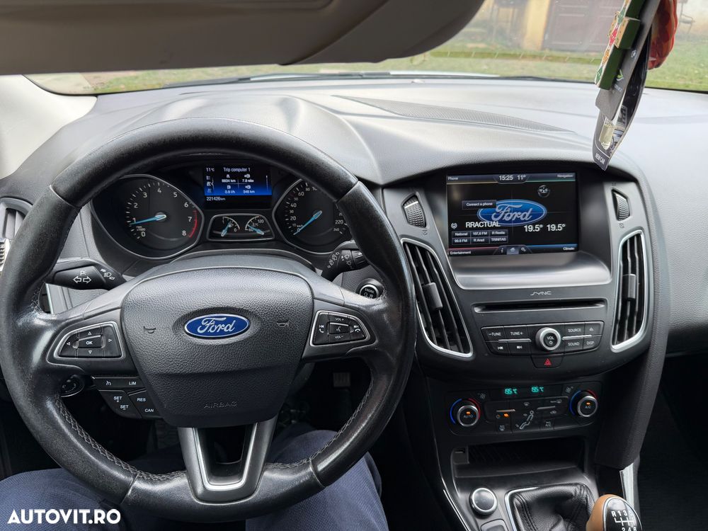 Ford Focus 1.0 EcoBoost Titanium - 7