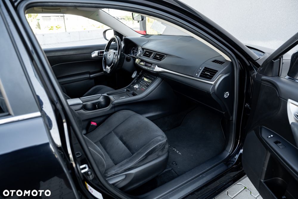 Lexus CT 200h - 20