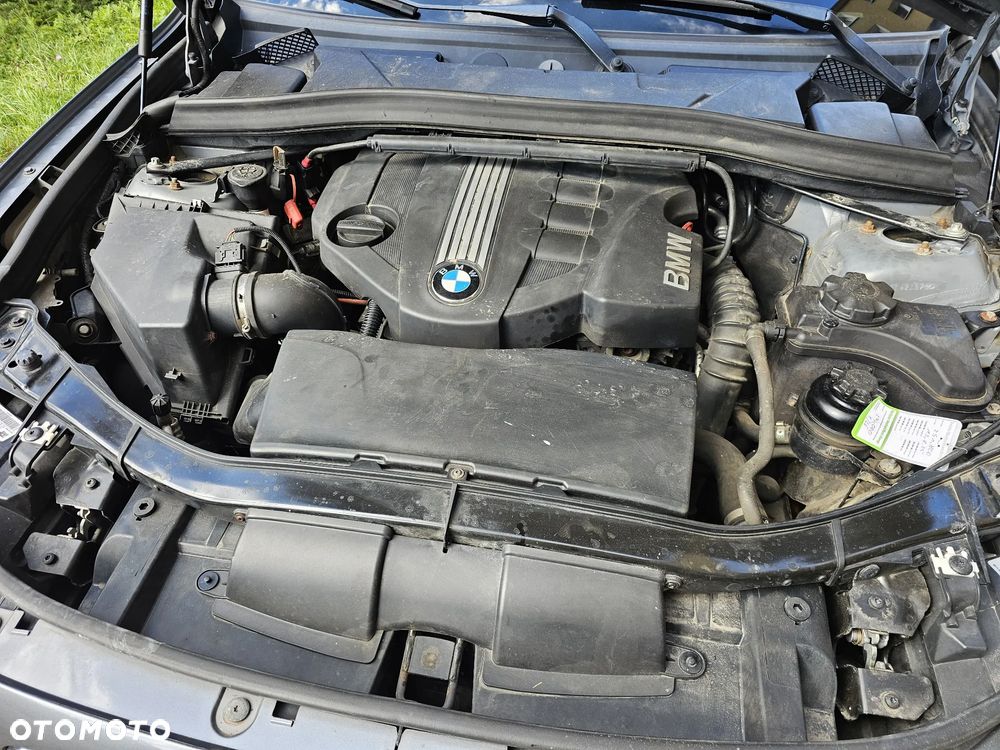 BMW X1 xDrive18d xLine - 10