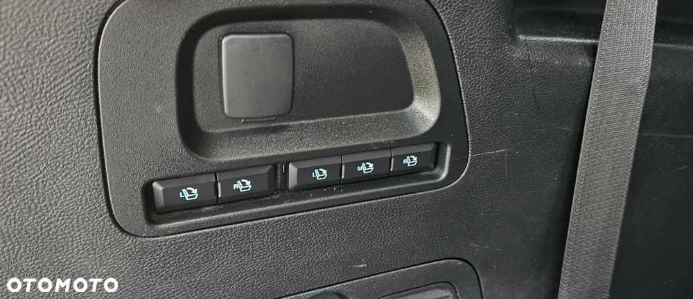 Ford S-Max 2.0 EcoBlue Titanium - 32