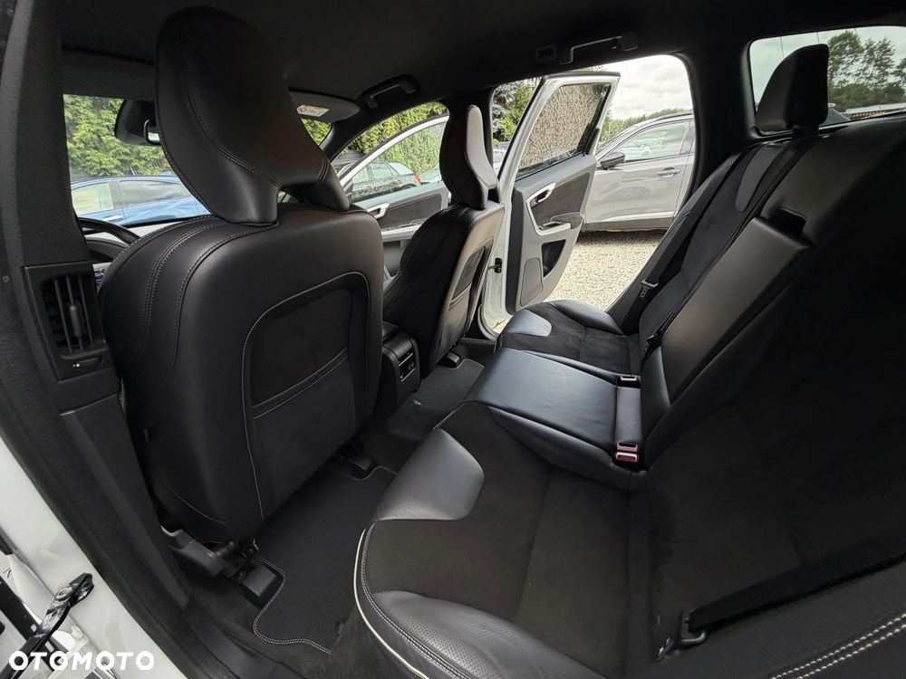 Volvo XC 60 D4 Geartronic RDesign - 20