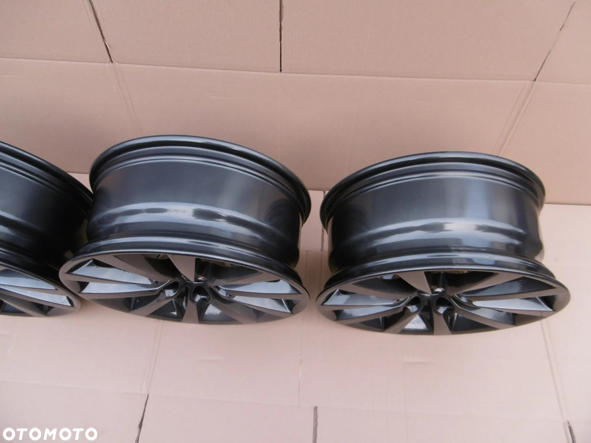 Felgi styling 328 BMW F06 F10 F11 F12 F13 18 cali 8J ET30 5x120 6790173 - 6