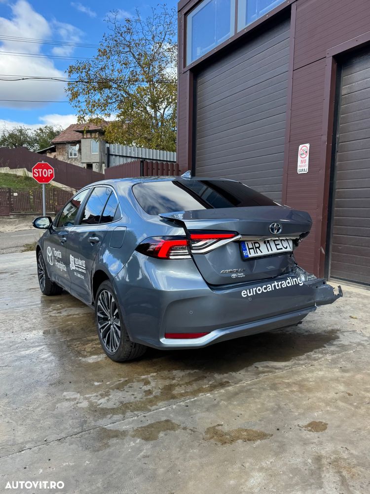 Toyota Corolla TS 1.8 HSD Dynamic - 4