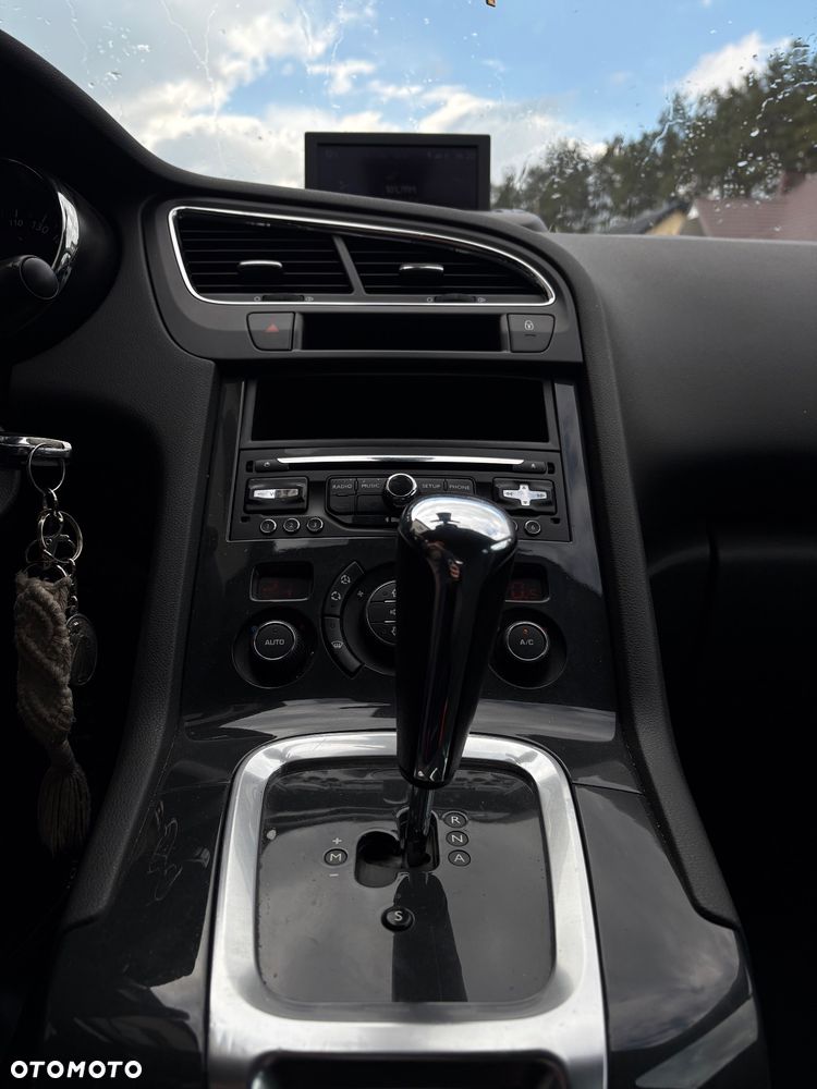 Peugeot 5008 - 11