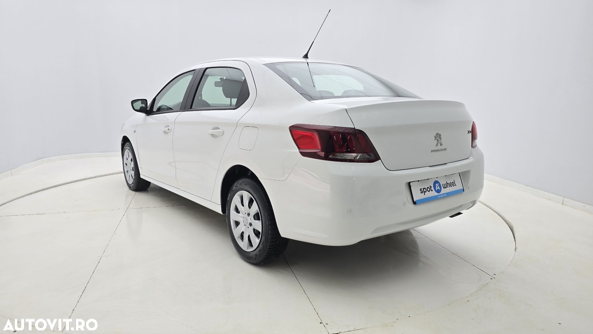Peugeot 301 1.5 BlueHDI FAP Active - 8