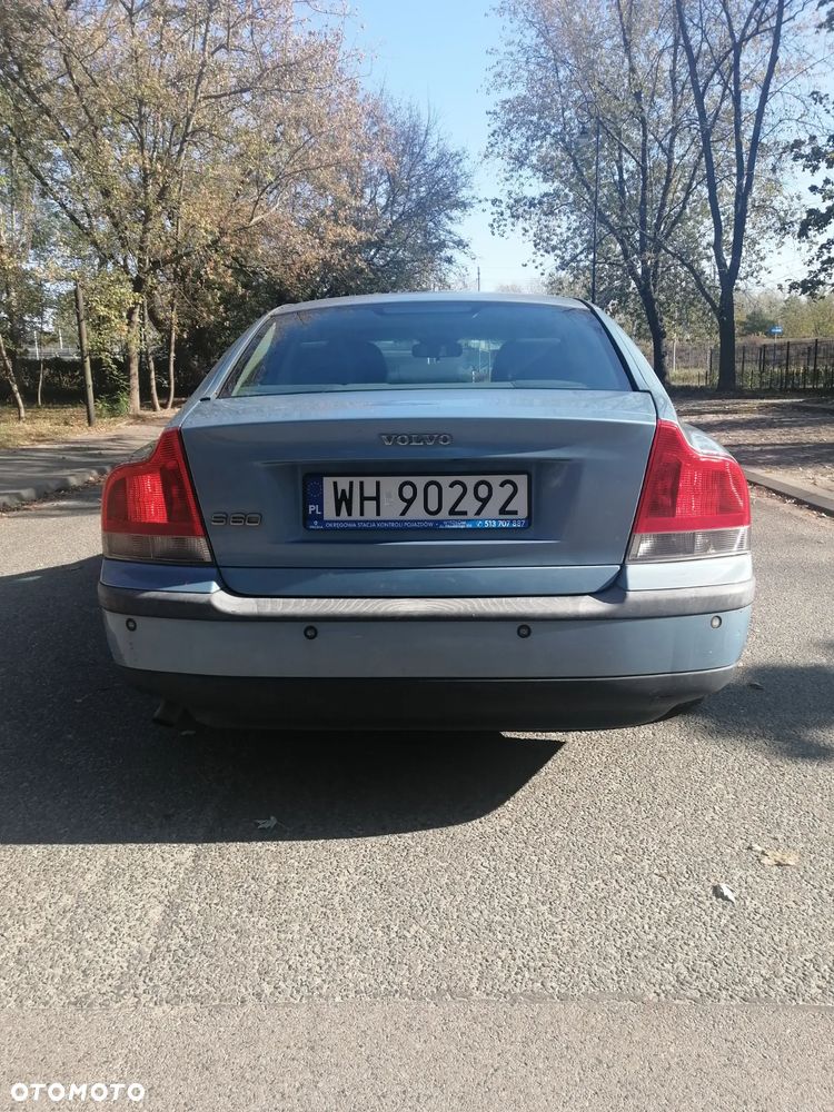 Volvo S60 2.4 - 8