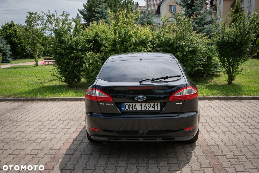 Ford Mondeo 2.0 TDCi Ambiente - 4