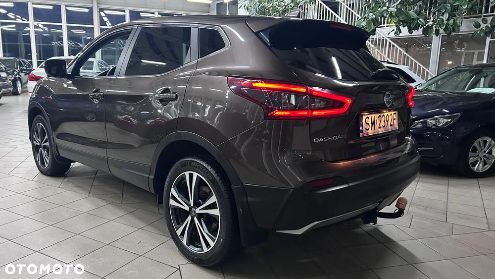Nissan Qashqai 1.2 DIG-T N-Connecta EU6 - 10