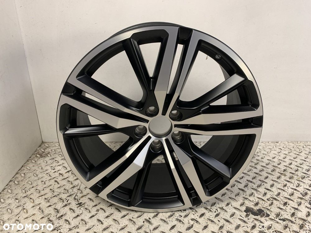NOWA FELGA ALUMINIOWA ALUFELGA VOLVO XC60 8.0x19 ET42 5x108 32143050 - 2