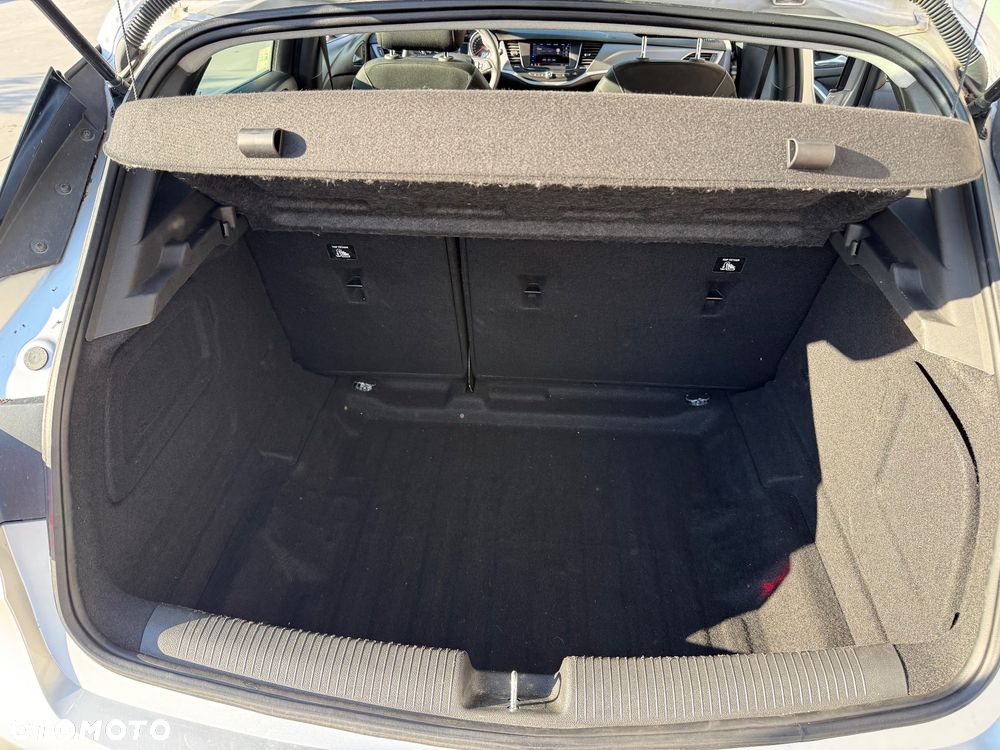 Opel Astra 1.2 T Edition S&S - 24