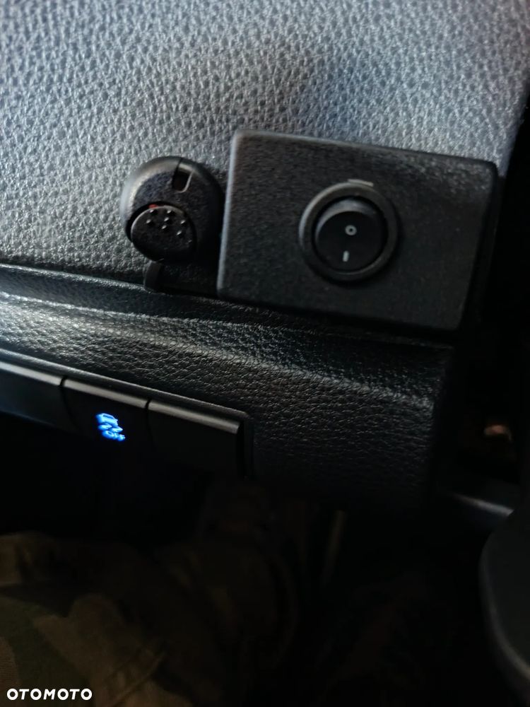 Toyota Corolla 2.0 Hybrid Comfort - 9