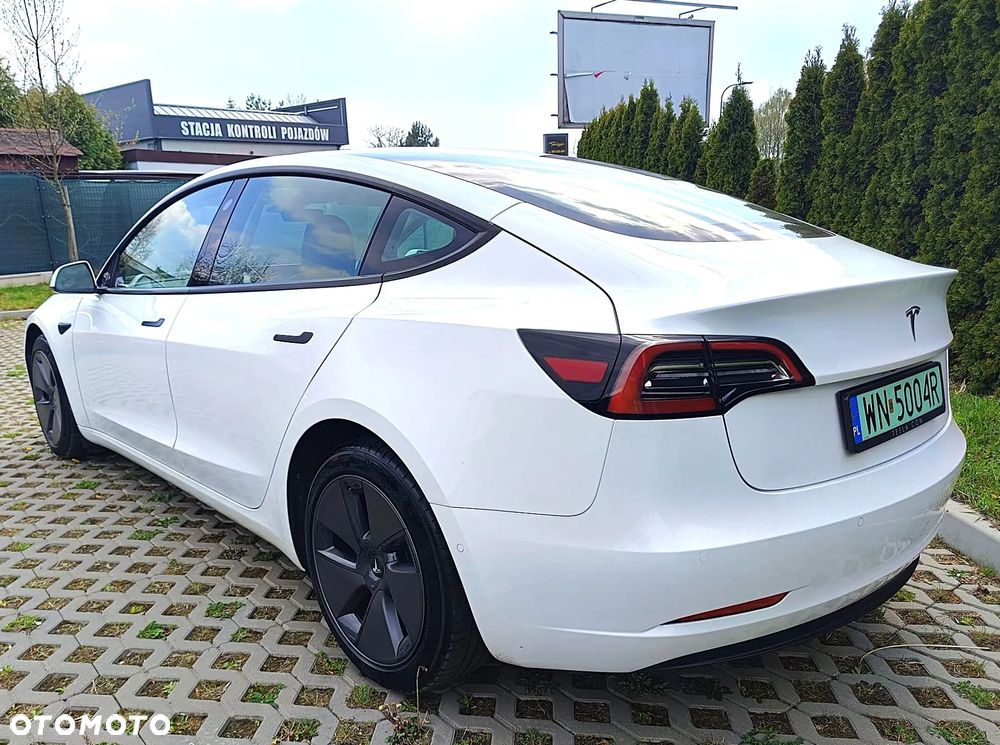 Tesla Model 3 - 28