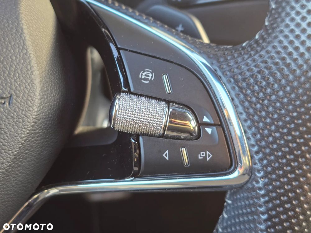 Skoda Superb 2.0 TDI SCR 4x4 Sportline DSG - 29