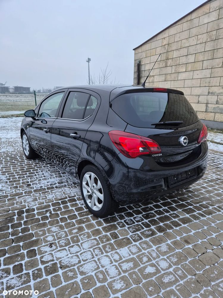 Opel Corsa 1.4 16V Cosmo - 3