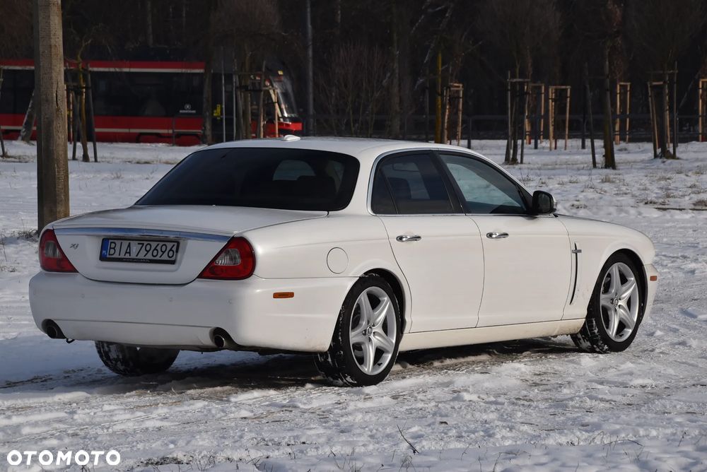 Jaguar XJ XJ8 3.5 Executive - 24