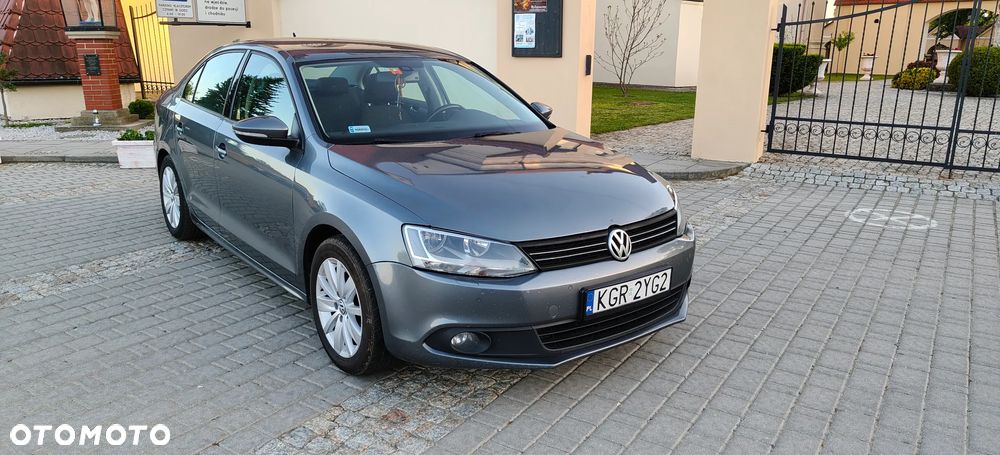 Volkswagen Jetta 1.6 TDI Blue Motion Technology Trendline - 1