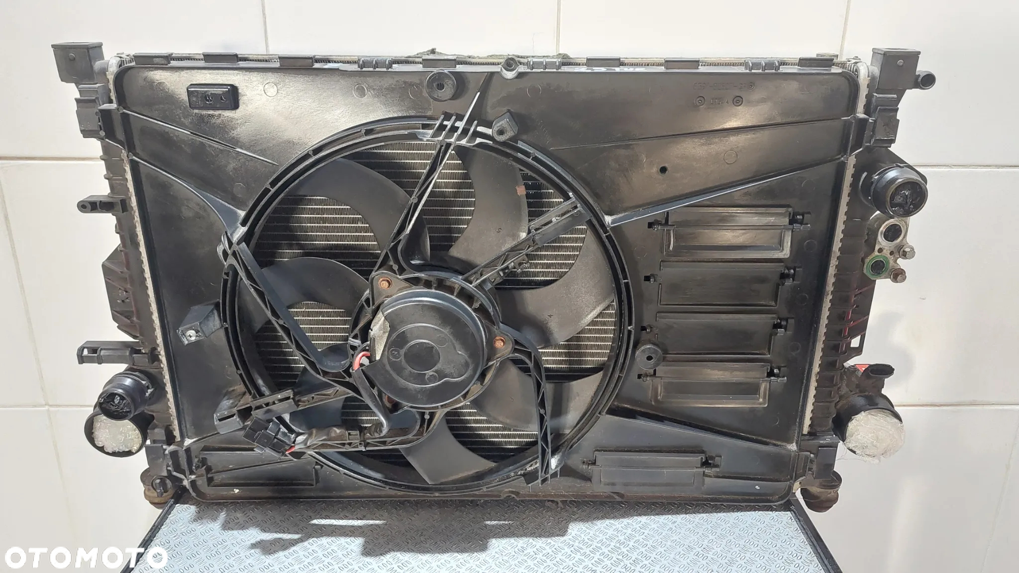 Komplet chłodnic wody, klimatyzacji i intercooler Ford S-Max 2,5T R 2008 - 4