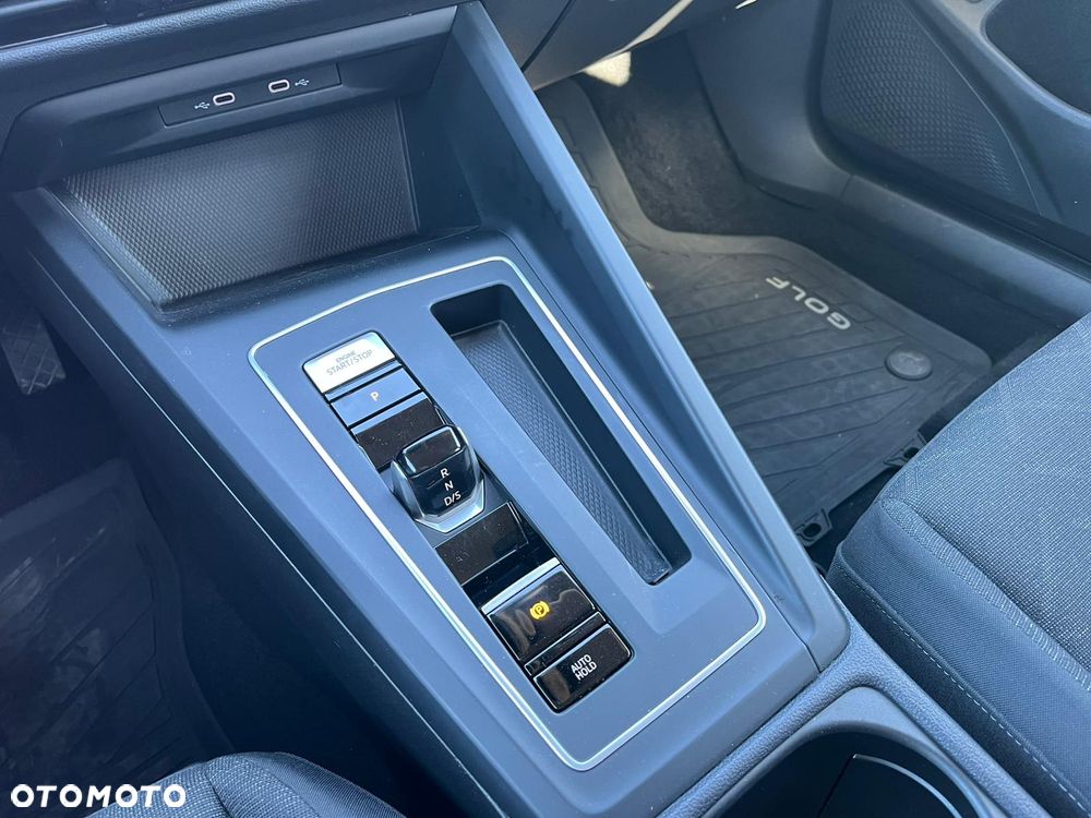 Volkswagen Golf - 20