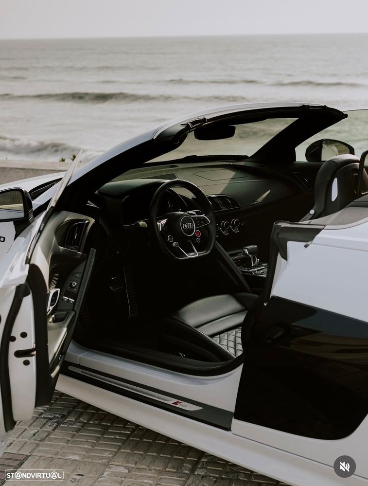 Audi R8 Spyder 5.2 FSi V10 Plus S tronic - 10