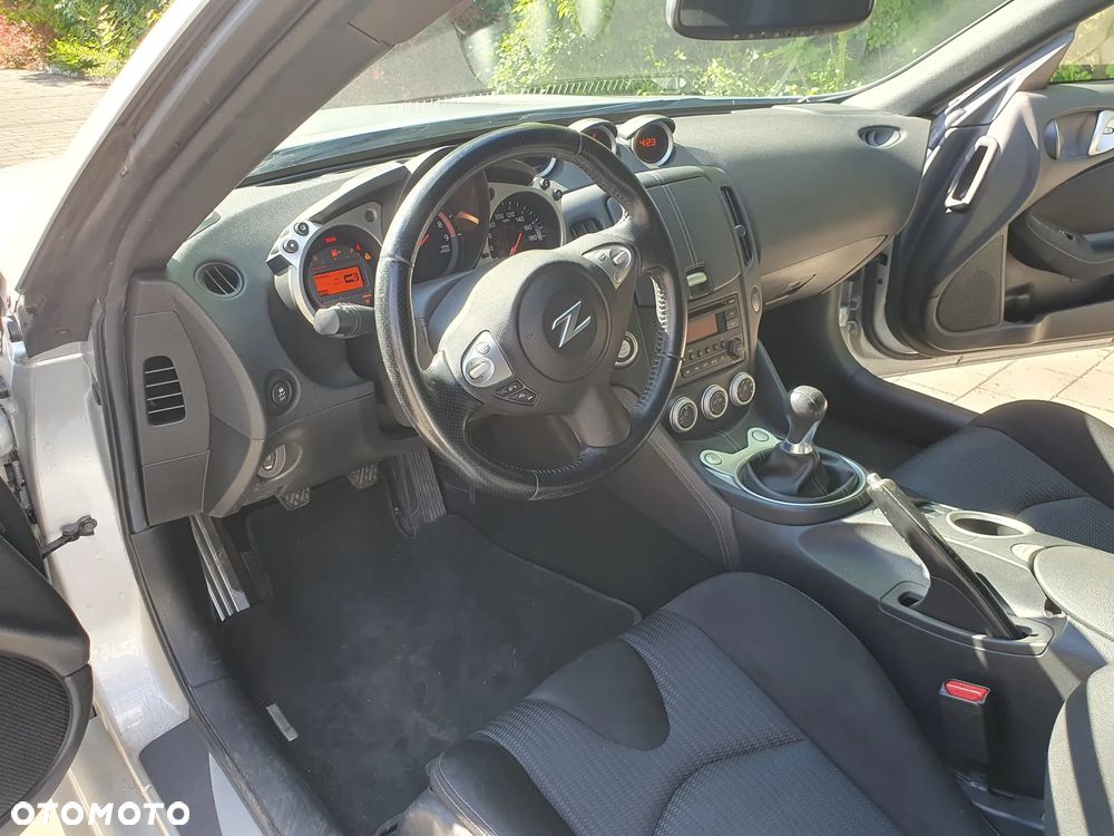 Nissan 370 Z 3.7 V6 Premium - 11