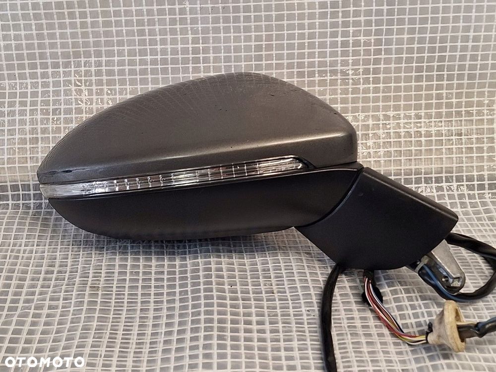 lusterko prawe  vw golf sportsvan  2014-2020 10 pin demnt europa