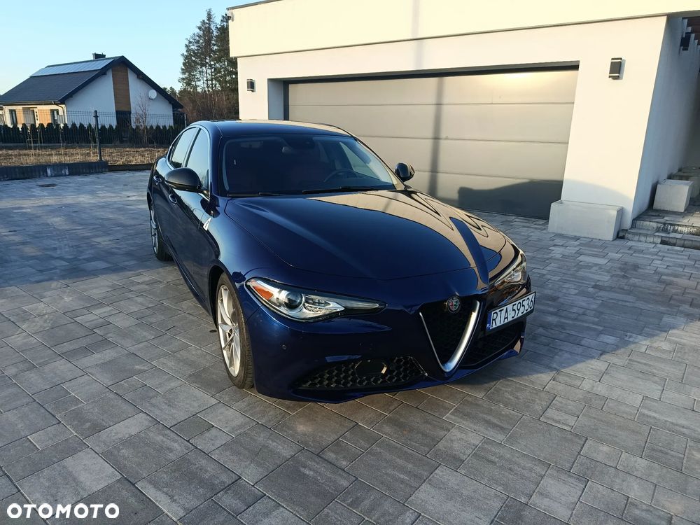Alfa Romeo Giulia 2.0 Turbo 16V AT8 Veloce - 1