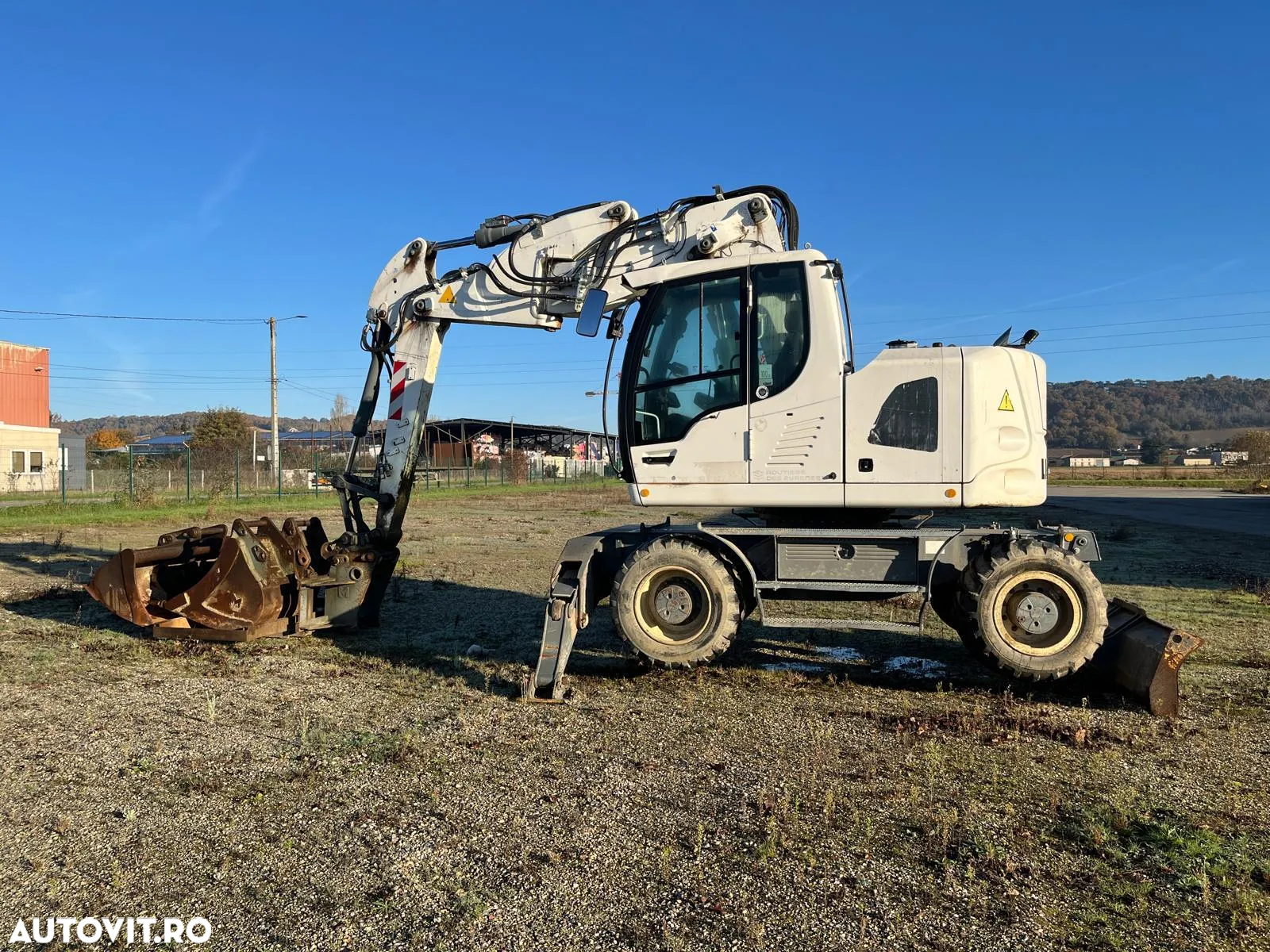 Liebherr A 914 Excavator pe roți - 6