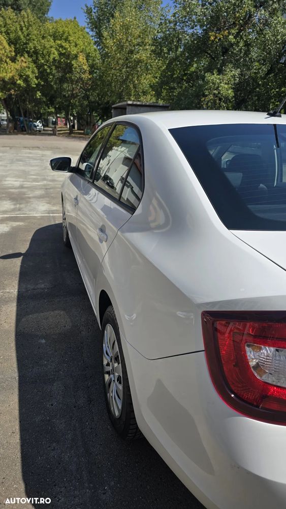 Skoda Rapid - 11
