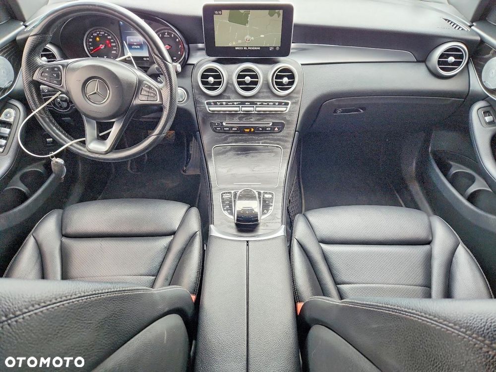 Mercedes-Benz GLC 300 4Matic 9G-TRONIC AMG Line - 8