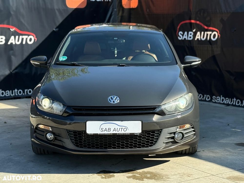 Volkswagen Scirocco 2.0 TDI DSG Edition - 2