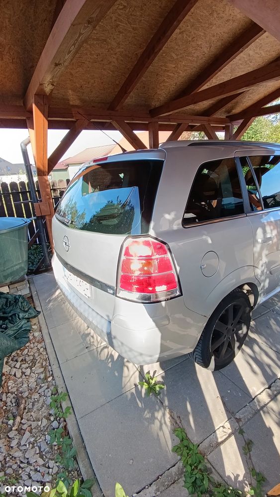 Opel Zafira 1.8 Enjoy - 18