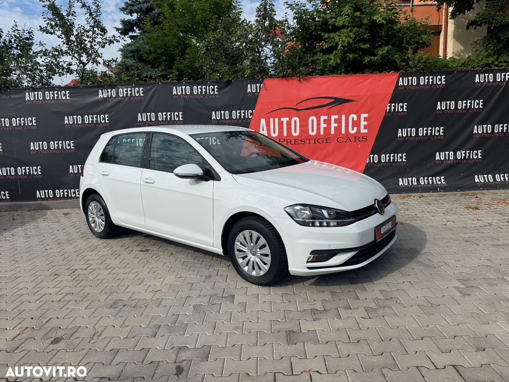Volkswagen Golf 1.6 TDI Trendline - 1