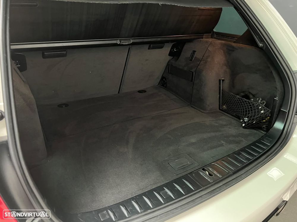 BMW 318 d Pack M - 17