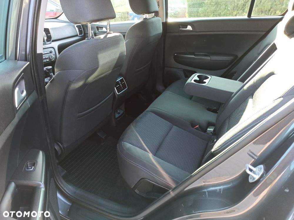 Kia Sportage 1.7 CRDI 2WD ISG Dream-Team Edition - 10