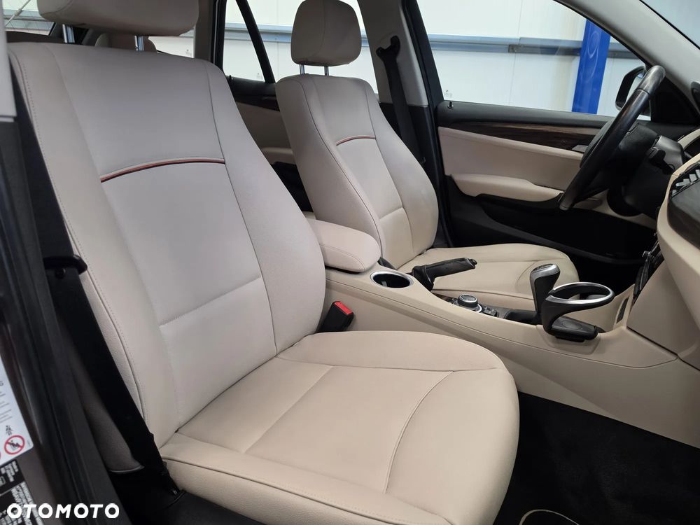 BMW X1 xDrive18d xLine - 26