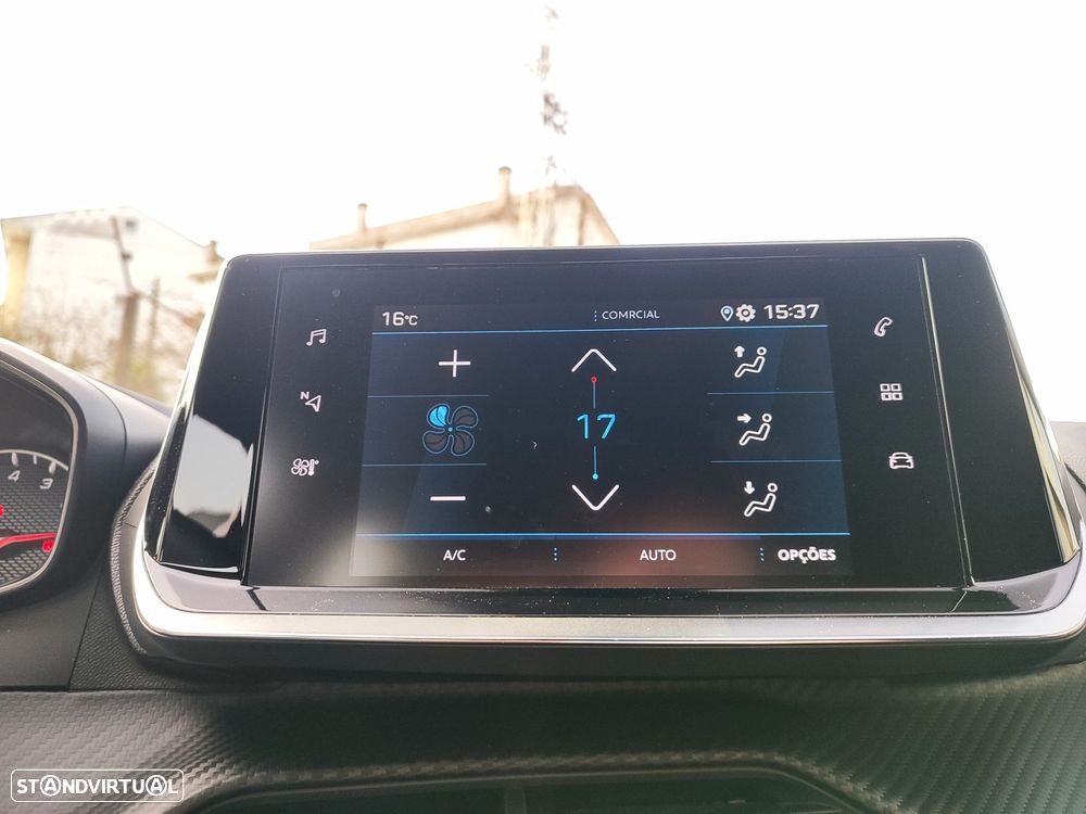 Peugeot 2008 1.5 BlueHDi Allure Pack EAT8 - 18